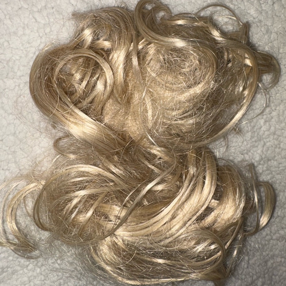 Luxurious Blonde Hair Extension